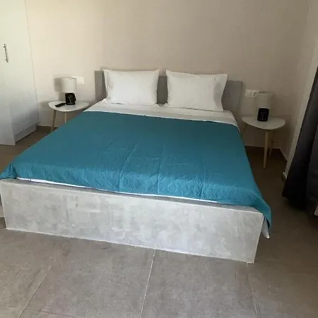 Sunset Realty * Kini