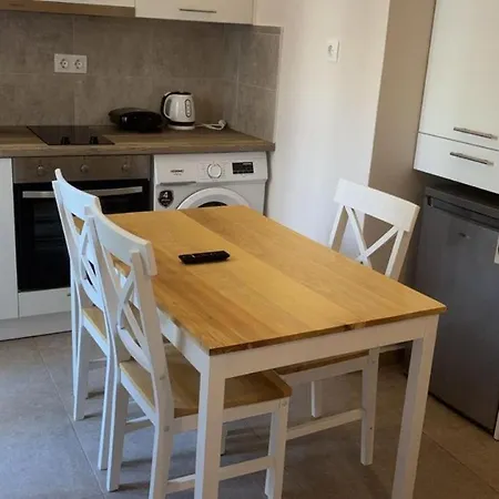 Apartment Sunset Realty