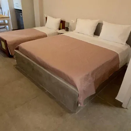 Sunset Realty Apartment Kini